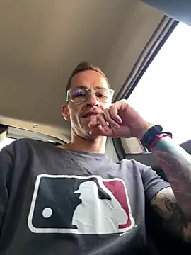 Lucasjandre online show from March 24, 2026, 1:49 pm