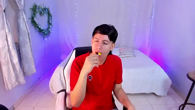 Snapshot of thiagoramirez_ chatting on November 12, 2025, 2:01 am thiagoramirez online show from November 12, 2025, 2:01 am