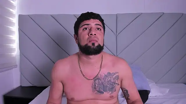 lukas ad online show from November 11, 2025, 7:25 pm