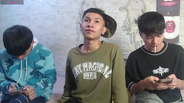 Snapshot of axel_milo_kairo_and_noa chatting on January 8, 2026, 5:26 pm axel milo kairo and noa online show from January 8, 2026, 5:26 pm