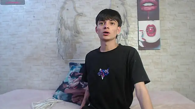 axel milo kairo and noa online show from March 9, 2026, 11:42 pm