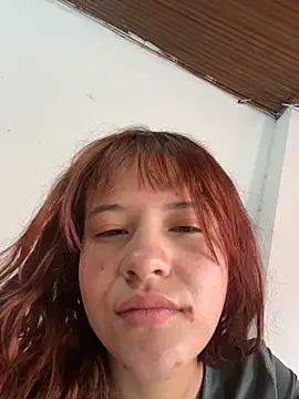 Snapshot of natadecomer chatting on November 11, 2025, 4:40 pm natadecomer online show from November 11, 2025, 4:40 pm