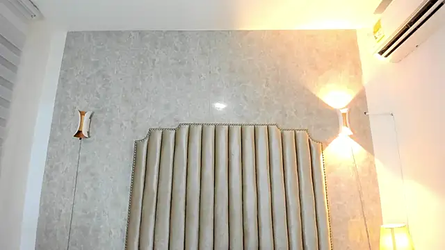 ArissDeLuna online show from March 22, 2026, 2:37 am