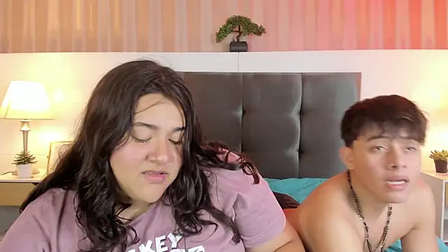 Candy lovelly online show from November 23, 2025, 12:27 pm