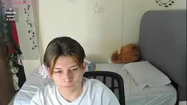 Snapshot of Felix_kitty chatting on November 13, 2025, 7:02 pm Felix kitty online show from November 13, 2025, 7:02 pm