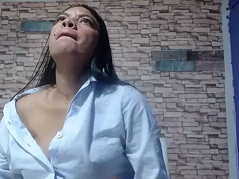 emysquirt online show from November 30, 2025, 3:27 pm