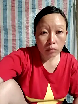 girl-hot2x online show from April 15, 2026, 12:34 pm