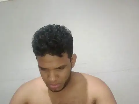 Snapshot of josecamsex27 chatting on December 17, 2025, 2:56 pm josecamsex27 online show from December 17, 2025, 2:56 pm