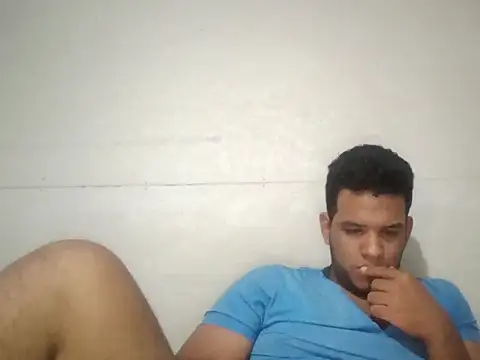 Snapshot of josecamsex27 chatting on December 19, 2025, 4:25 pm josecamsex27 online show from December 19, 2025, 4:25 pm