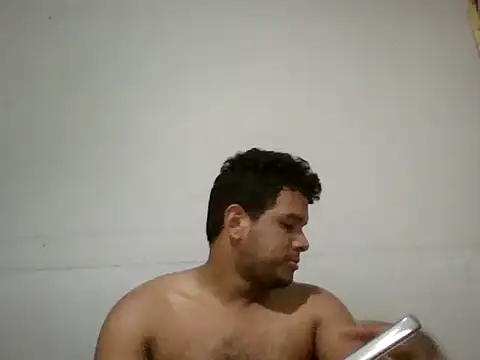 Snapshot of josecamsex27 chatting on January 14, 2026, 2:55 pm josecamsex27 online show from January 14, 2026, 2:55 pm