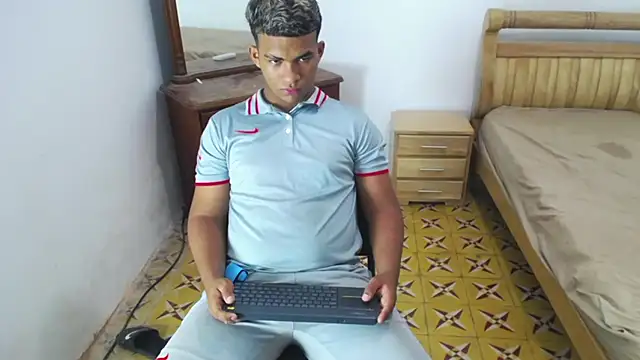 mathews    online show from December 20, 2025, 3:13 am