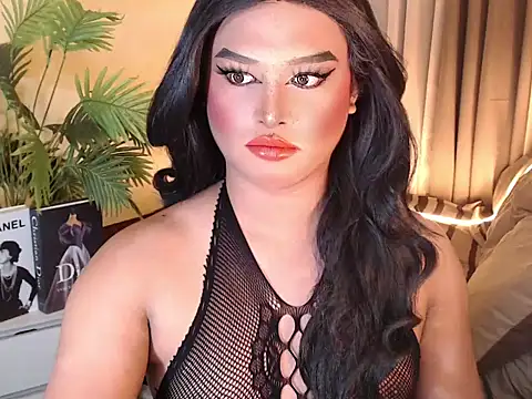 UrGoddess Sofia online show from December 3, 2025, 5:00 pm