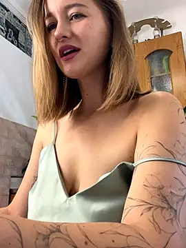 yourladyMary online show from November 28, 2025, 12:24 am