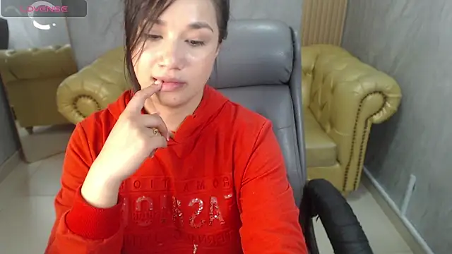 Violetta jhonson a online show from February 5, 2026, 7:51 pm