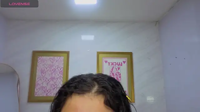 Snapshot of Violetta_jhonson_a chatting on May 14, 2026, 3:57 am Violetta jhonson a online show from May 14, 2026, 3:57 am