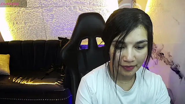 Snapshot of Violetta_jhonson_a chatting on June 25, 2026, 4:34 am Violetta jhonson a online show from June 25, 2026, 4:34 am