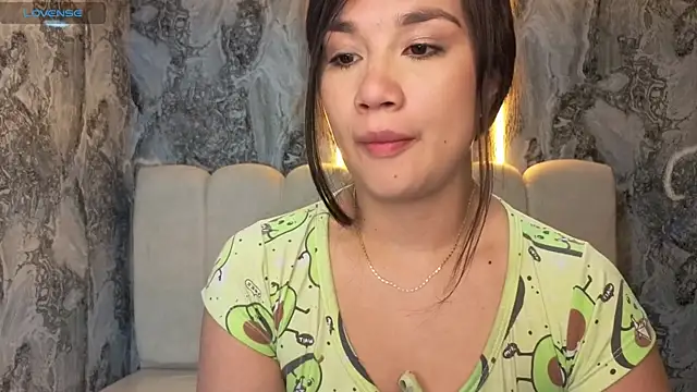 Snapshot of Violetta_jhonson_a chatting on June 27, 2026, 1:28 pm Violetta jhonson a online show from June 27, 2026, 1:28 pm