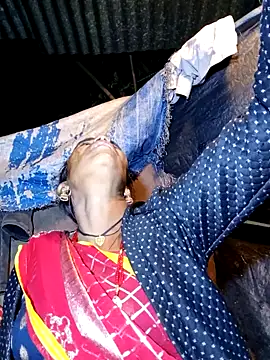 Neetujk online show from November 17, 2025, 5:08 pm