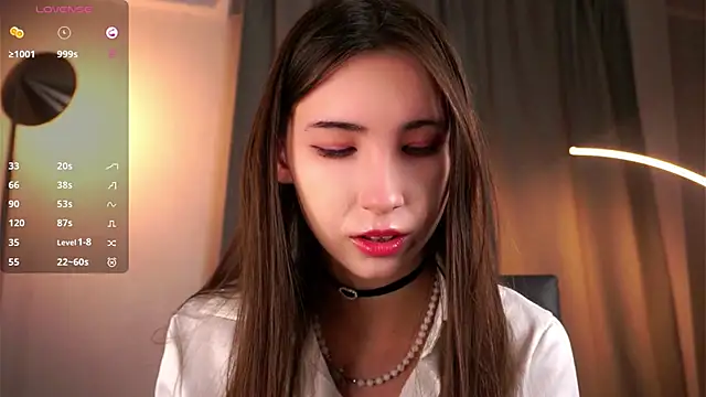 NanceeWestaway online show from December 15, 2025, 6:01 pm