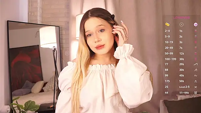 Snapshot of Love_audirs6 chatting on February 18, 2026, 12:23 pm Love audirs6 online show from February 18, 2026, 12:23 pm