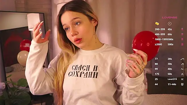 Snapshot of Love_audirs6 chatting on March 3, 2026, 1:06 pm Love audirs6 online show from March 3, 2026, 1:06 pm