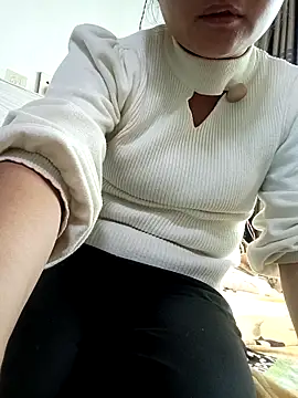 Snapshot of Nuomi6 chatting on November 20, 2025, 1:39 am Nuomi6 online show from November 20, 2025, 1:39 am