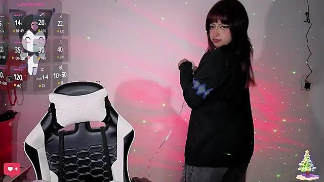 Melody Ghot online show from November 13, 2025, 3:00 pm