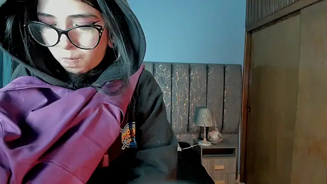 Atenea Velle online show from November 28, 2025, 1:03 pm