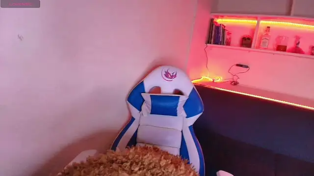 Brandy collinss online show from November 20, 2025, 11:43 am