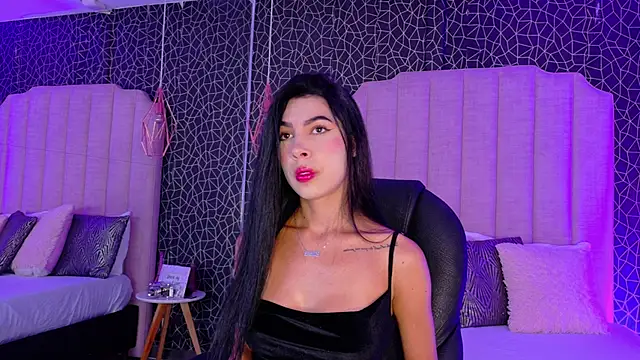 IrisDeLaVega  online show from May 7, 2026, 1:49 pm