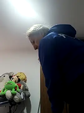 chrystal sl852 online show from February 4, 2026, 12:11 pm