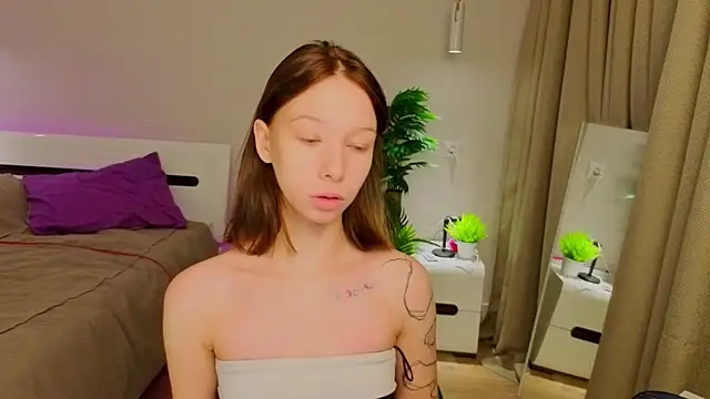 Snapshot of LilyPoetry_ chatting on November 27, 2025, 11:23 am LilyPoetry online show from November 27, 2025, 11:23 am