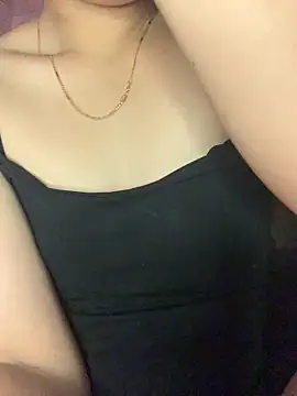 Snapshot of Winnie-sexy chatting on April 14, 2026, 10:05 pm Winnie-sexy online show from April 14, 2026, 10:05 pm