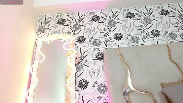 Snapshot of Joselyn_tay chatting on November 27, 2025, 2:19 pm Joselyn tay online show from November 27, 2025, 2:19 pm