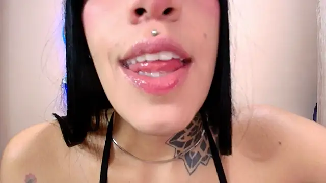 catte jensen online show from December 4, 2025, 4:33 am