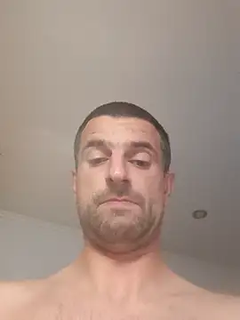 Snapshot of TwardyKierowca chatting on November 12, 2025, 7:53 am TwardyKierowca online show from November 12, 2025, 7:53 am