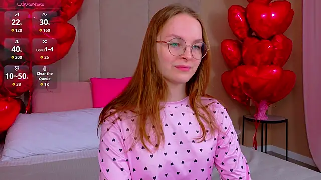 MadisonSmitt online show from February 10, 2026, 5:11 am