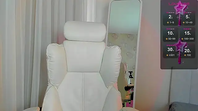 Snapshot of Anita_Luv chatting on November 20, 2025, 2:45 am Anita Luv online show from November 20, 2025, 2:45 am