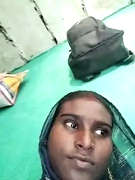 Big Lovexx online show from November 18, 2025, 5:56 am