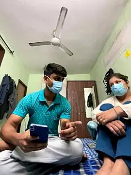 Cute hotzara online show from November 19, 2025, 4:45 am