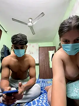 Cute hotzara online show from November 22, 2025, 4:33 am