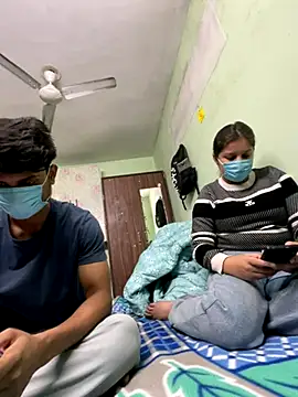 Cute hotzara online show from November 27, 2025, 4:25 am