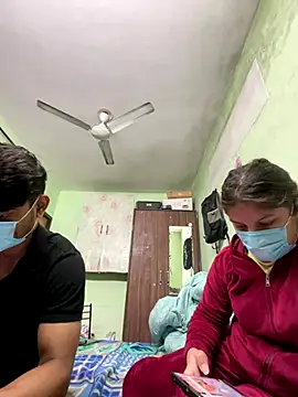 Cute hotzara online show from January 7, 2026, 4:59 am