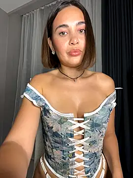 Tatargirl online show from November 25, 2025, 10:32 pm