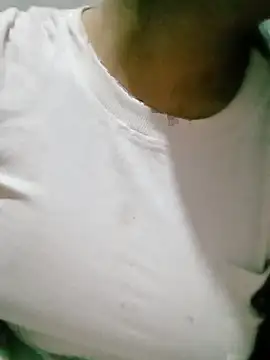 Snapshot of Micky_baby chatting on July 15, 2026, 5:51 pm Micky baby online show from July 15, 2026, 5:51 pm