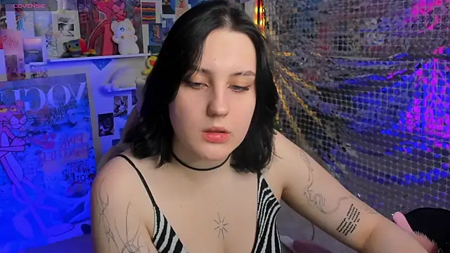 hey tessa online show from April 10, 2026, 6:34 pm