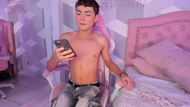 JacobRusso online show from December 1, 2025, 4:50 am