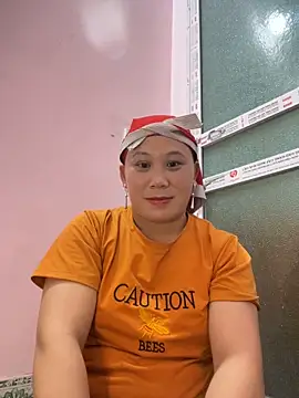 xuan-ha online show from December 22, 2025, 2:41 am