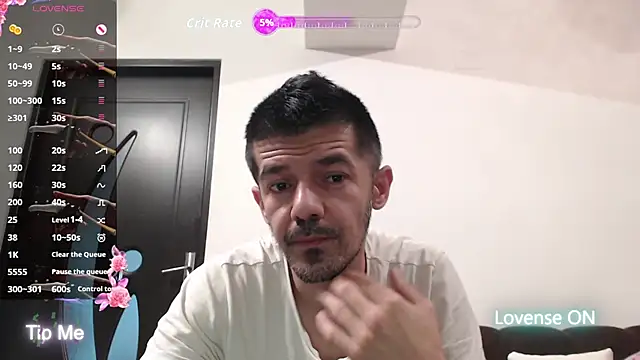 Snapshot of Dale_E chatting on November 25, 2025, 6:02 am Dale E online show from November 25, 2025, 6:02 am