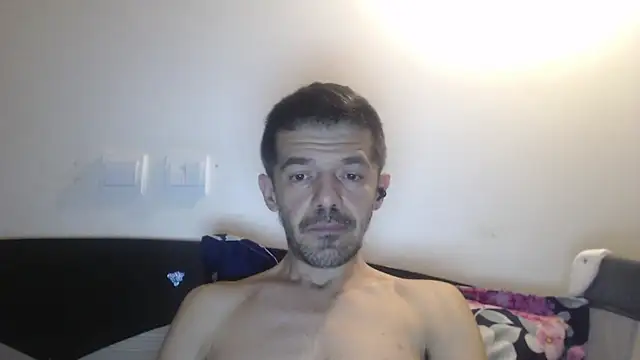 Snapshot of Dale_E chatting on November 27, 2025, 9:28 pm Dale E online show from November 27, 2025, 9:28 pm